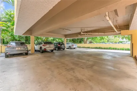 525 Coral Way Coral Gables FL 33134