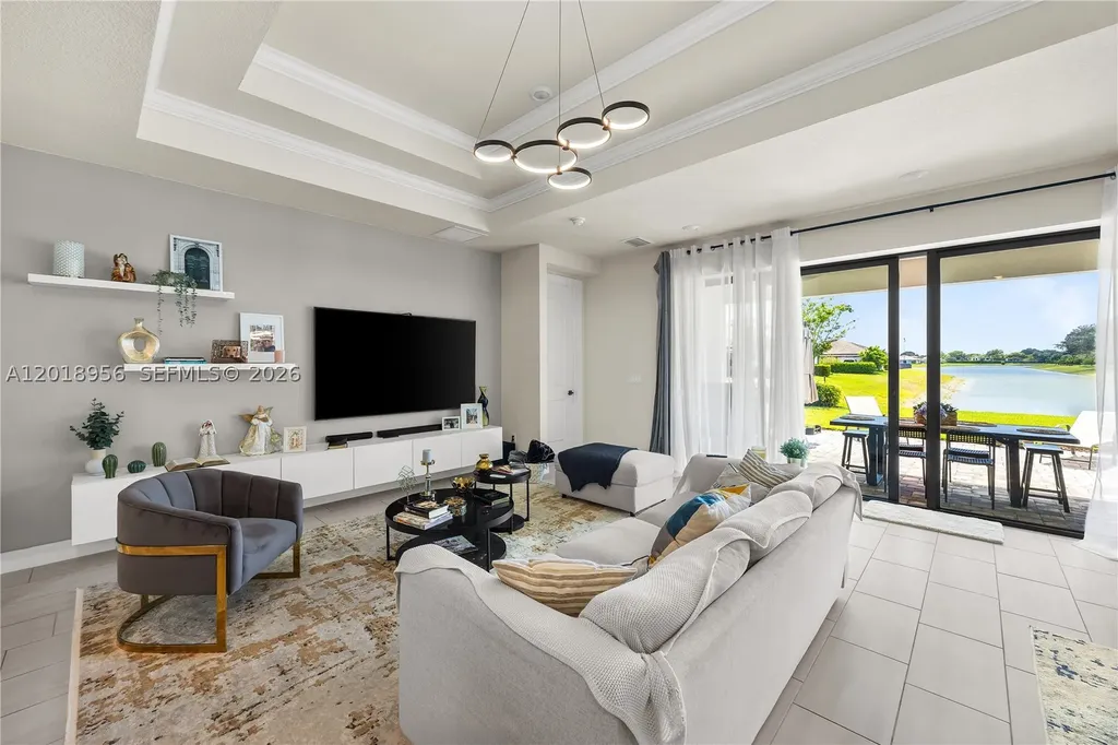 4549 W Pinehurst Trail W Oakland Park FL 33309