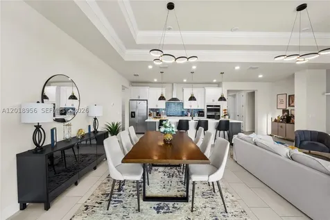 4549 W Pinehurst Trail W Oakland Park FL 33309