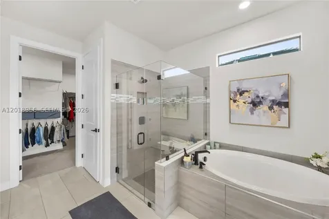 4549 W Pinehurst Trail W Oakland Park FL 33309