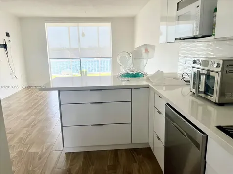 2910 Point East Drive Aventura FL 33160