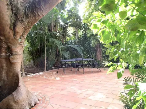 404 Viscaya Avenue Coral Gables FL 33134