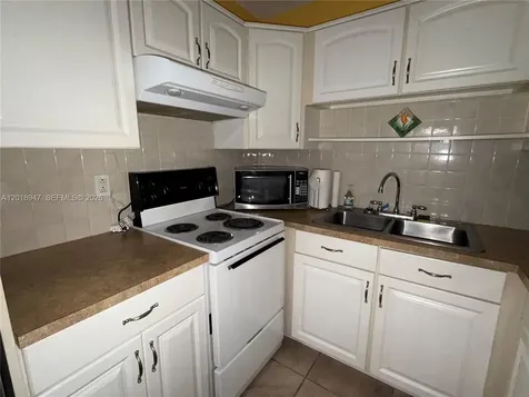 22 SE 3rd Terrace Dania Beach FL 33004