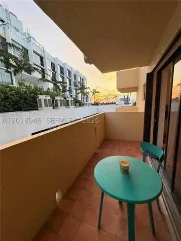 2924 Collins Avenue Miami Beach FL 33140