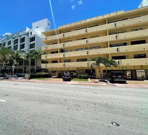 2924 Collins Avenue Miami Beach FL 33140