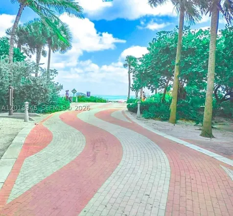 2924 Collins Avenue Miami Beach FL 33140