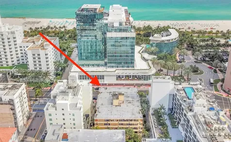 2924 Collins Avenue Miami Beach FL 33140