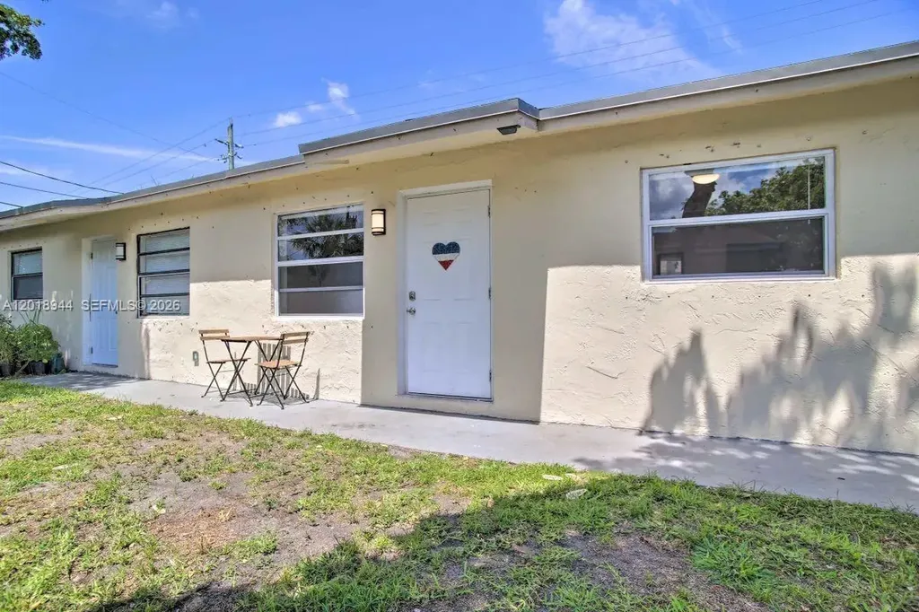 2703 NW 13th Street Fort Lauderdale FL 33311