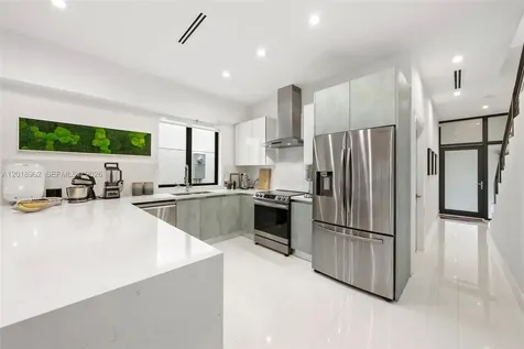 3376 Perry Frow Drive Miami FL 33133