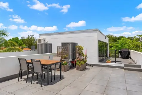 3376 Perry Frow Drive Miami FL 33133