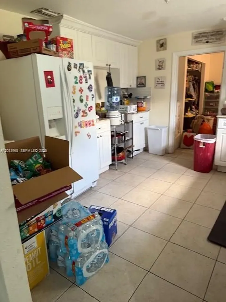 5328 SW 18th Street Hollywood FL 33023