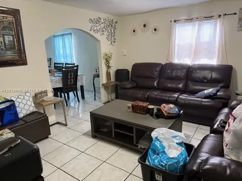 5328 SW 18th Street Hollywood FL 33023