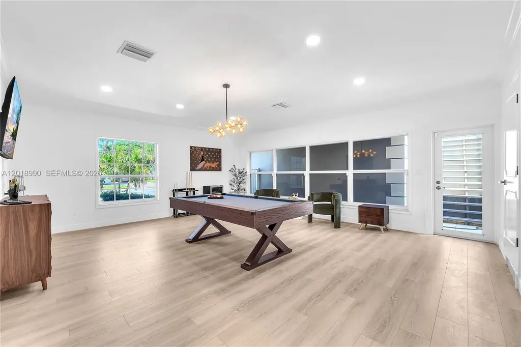4440 NE 23rd Avenue Lighthouse Point FL 33064