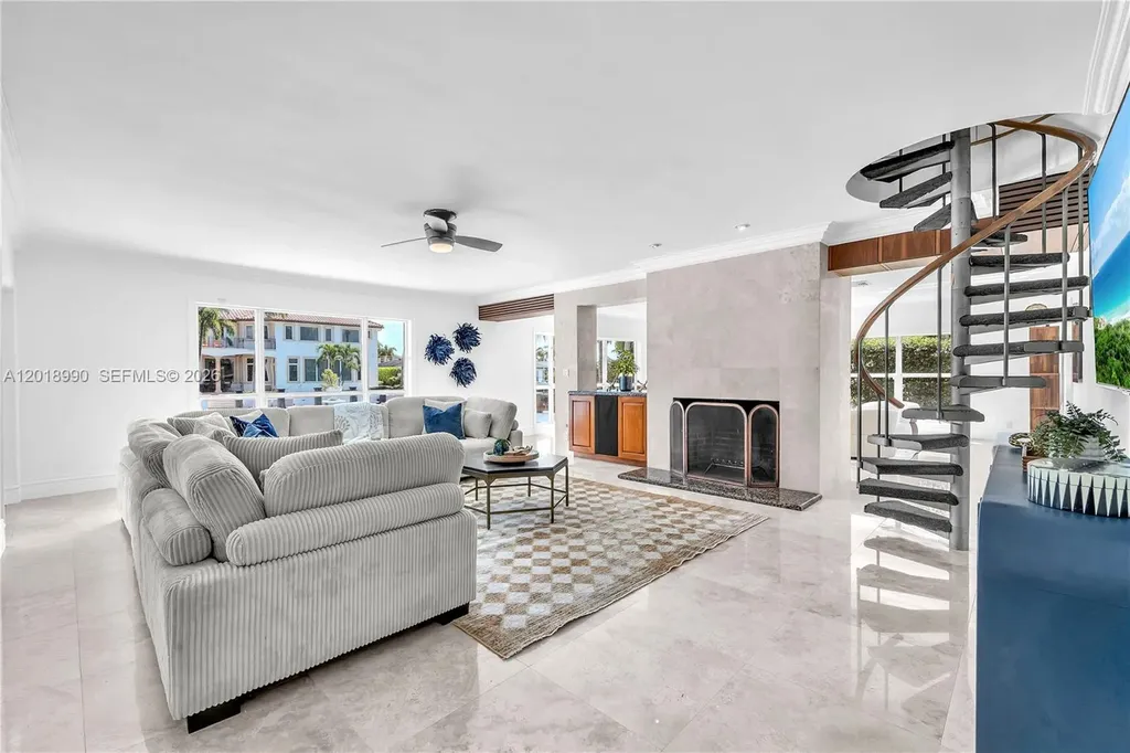 4440 NE 23rd Avenue Lighthouse Point FL 33064