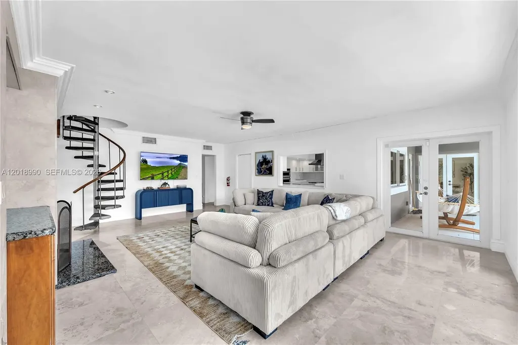 4440 NE 23rd Avenue Lighthouse Point FL 33064
