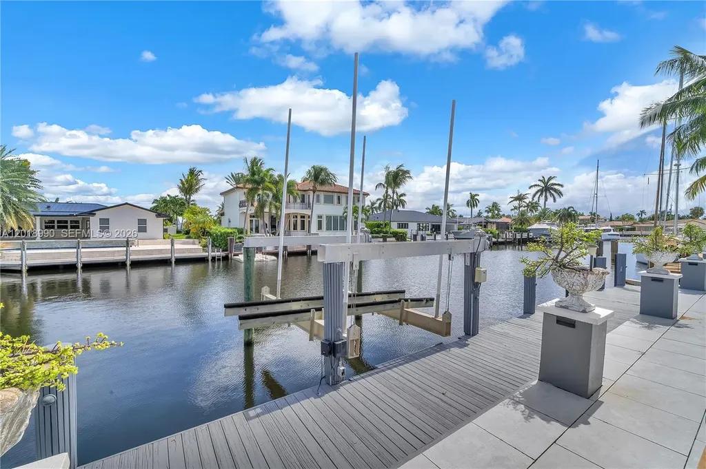 4440 NE 23rd Avenue Lighthouse Point FL 33064