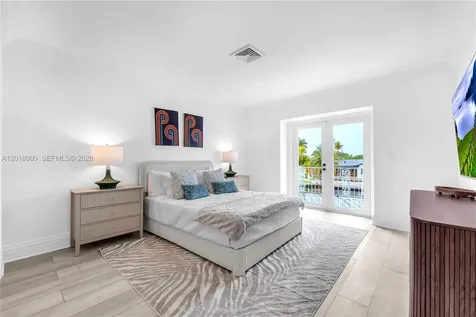 4440 NE 23rd Avenue Lighthouse Point FL 33064