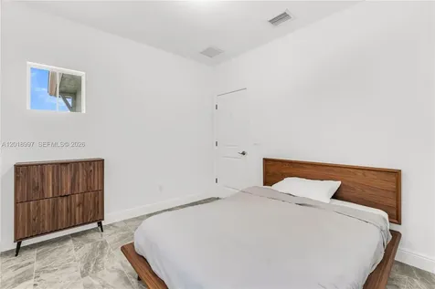 582 Parsons Way Deerfield Beach FL 33442