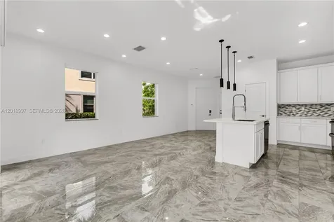 582 Parsons Way Deerfield Beach FL 33442