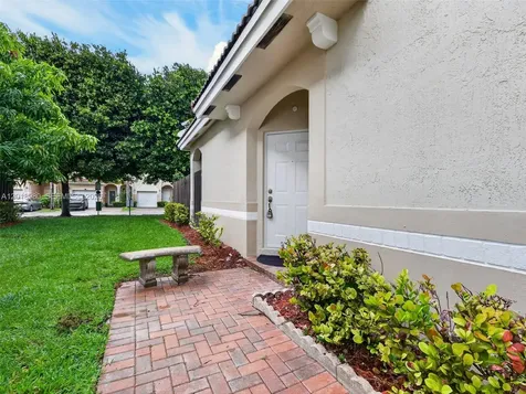 12441 SW 124th Terrace Miami FL 33186