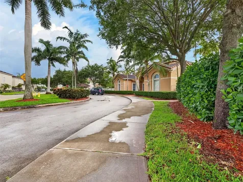 12441 SW 124th Terrace Miami FL 33186