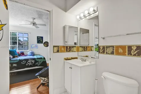 3901 San Simeon Lane Weston FL 33331