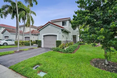 3901 San Simeon Lane Weston FL 33331