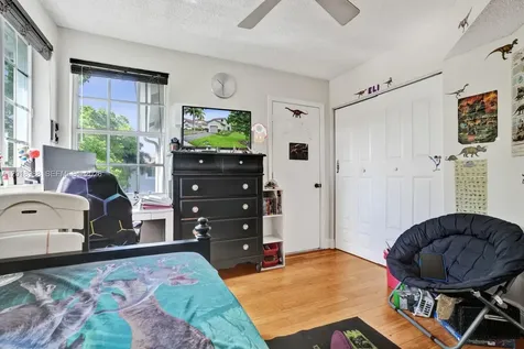 3901 San Simeon Lane Weston FL 33331
