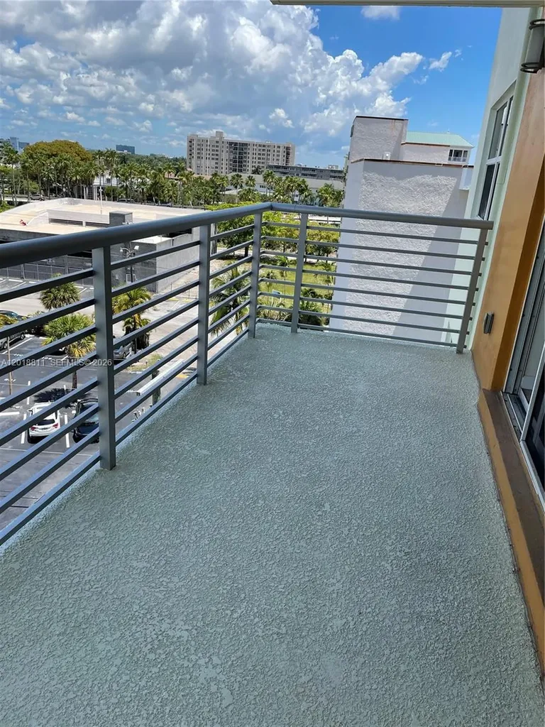 2900 NE 30th Street Fort Lauderdale FL 33306