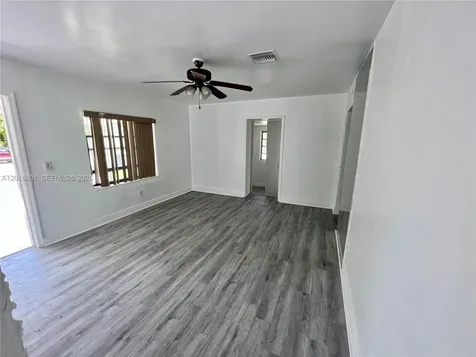 1801 NW 88th Street Miami FL 33147