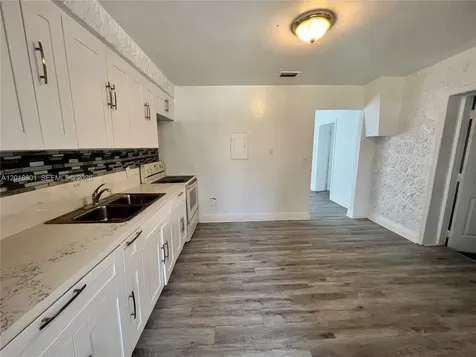 1801 NW 88th Street Miami FL 33147