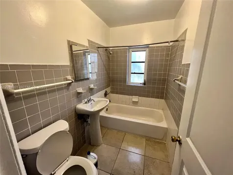 1801 NW 88th Street Miami FL 33147