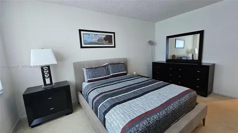 2501 S Ocean Drive Hollywood FL 33019