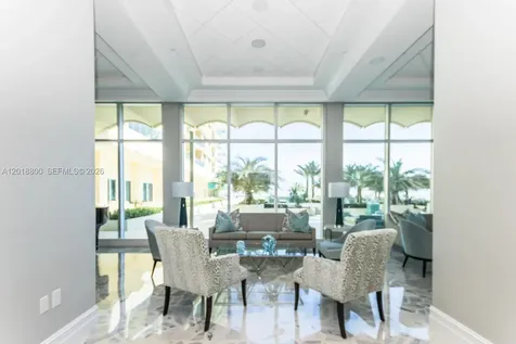 2501 S Ocean Drive Hollywood FL 33019
