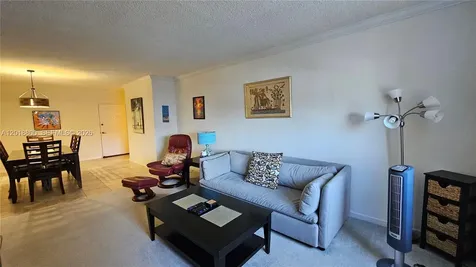 2501 S Ocean Drive Hollywood FL 33019