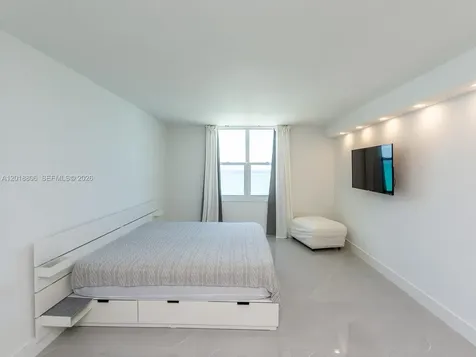 2501 S Ocean Drive Hollywood FL 33019