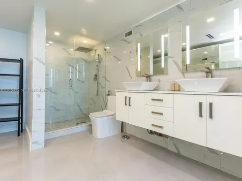 2501 S Ocean Drive Hollywood FL 33019