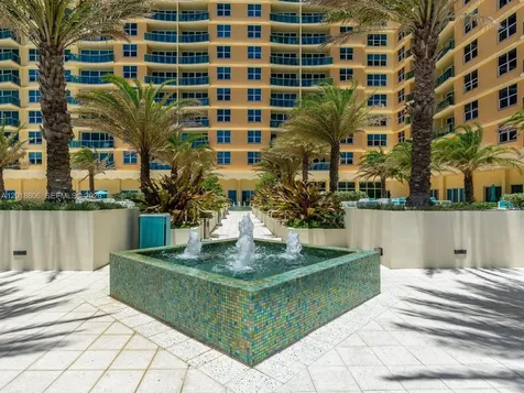 2501 S Ocean Drive Hollywood FL 33019