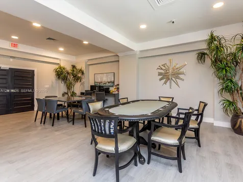 2501 S Ocean Drive Hollywood FL 33019
