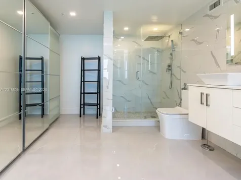 2501 S Ocean Drive Hollywood FL 33019