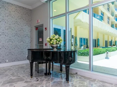 2501 S Ocean Drive Hollywood FL 33019
