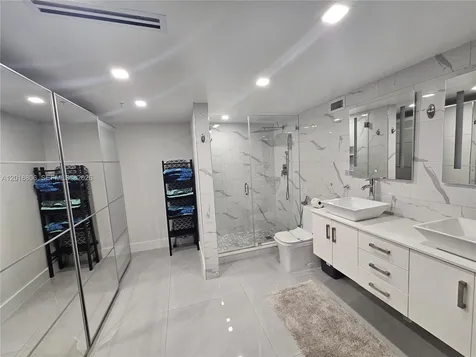 2501 S Ocean Drive Hollywood FL 33019