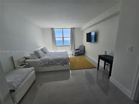 2501 S Ocean Drive Hollywood FL 33019