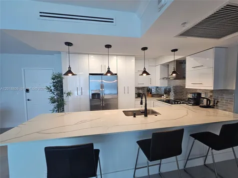 2501 S Ocean Drive Hollywood FL 33019
