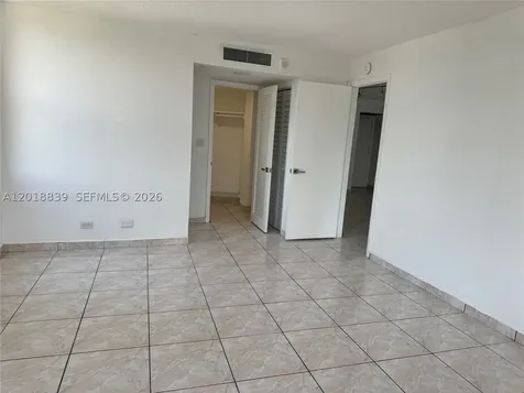 6039 Collins Avenue Miami Beach FL 33140
