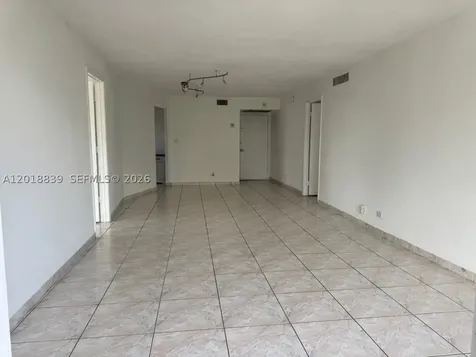6039 Collins Avenue Miami Beach FL 33140