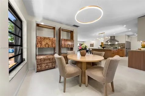 8922 SW 10th Terrace Miami FL 33174
