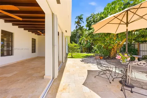 8922 SW 10th Terrace Miami FL 33174