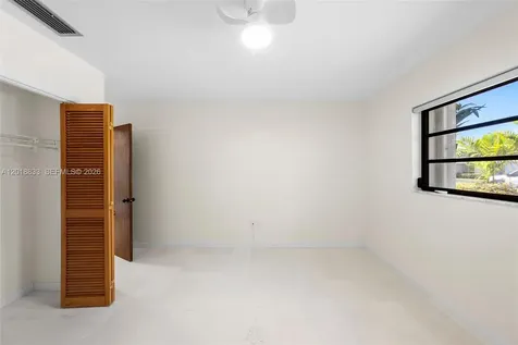 8922 SW 10th Terrace Miami FL 33174