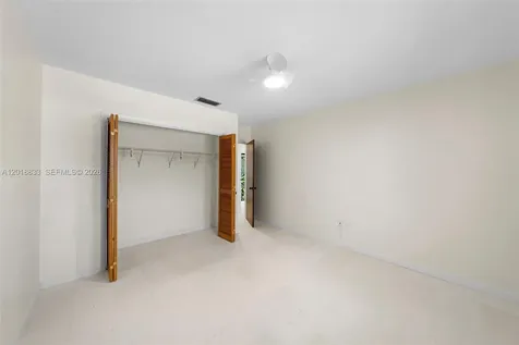 8922 SW 10th Terrace Miami FL 33174